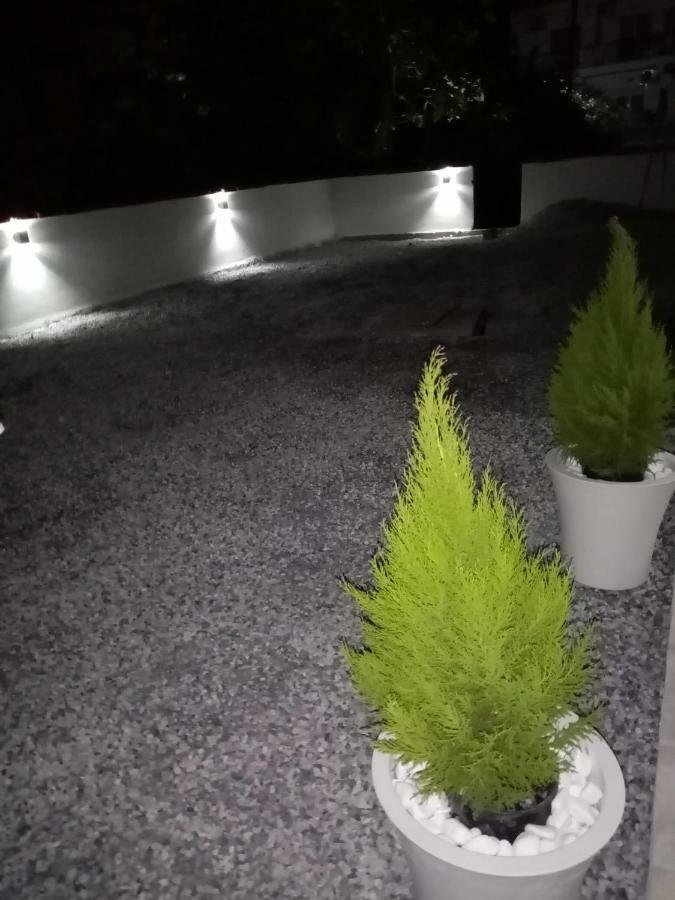 Nea Kallikrateia Crystal Blue Apartments מראה חיצוני תמונה