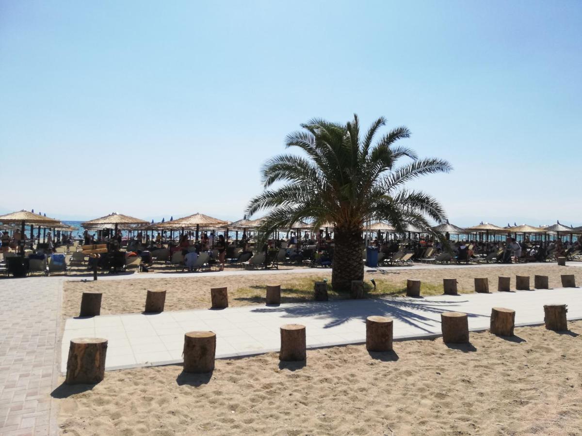 Nea Kallikrateia Crystal Blue Apartments מראה חיצוני תמונה